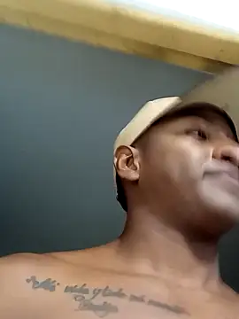 Snapshot of braulioth chatting on November 13, 3:10 am braulioth online show from November 13, 3:10 am