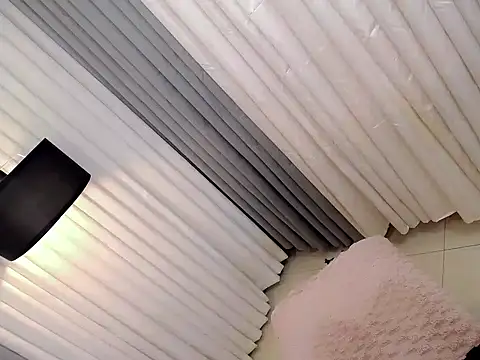 Xhugejerkingtrans online show from November 14, 4:43 pm