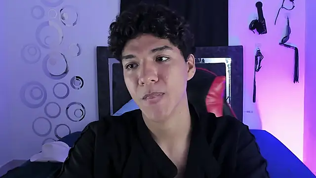 Snapshot of Maximiliano_Khalil chatting on November 13, 7:51 pm Maximiliano Khalil online show from November 13, 7:51 pm