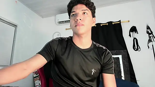 Maximiliano Khalil online show from January 11, 7:10 pm