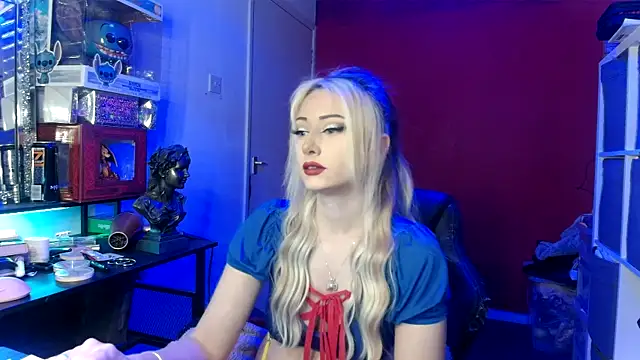 DaniDoodles420 online show from February 15, 12:33 am