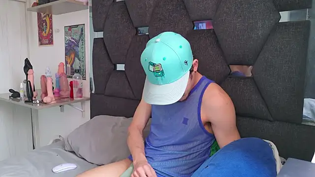 J-Moo online show from November 11, 3:40 pm