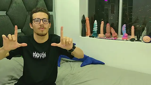 J-Moo online show from November 6, 2:59 am