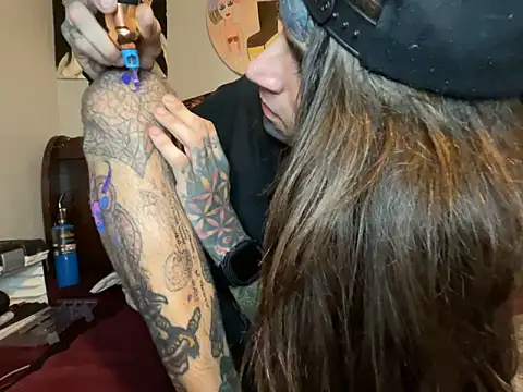 Dyskizly online show from November 24, 8:42 pm