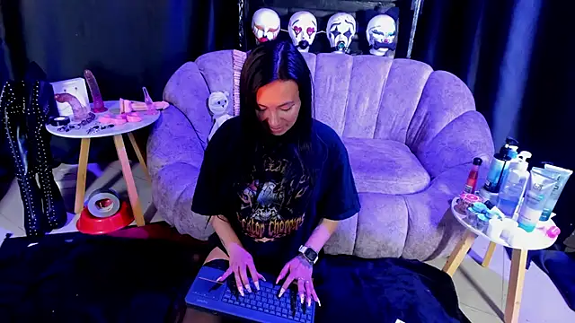 DalilaMoonstone online show from November 17, 8:24 pm