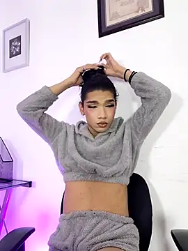 FernandaFox  online show from May 14, 3:47 am