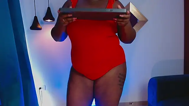 Snapshot of SusanPosa chatting on October 29, 8:19 pm SusanPosa online show from October 29, 8:19 pm