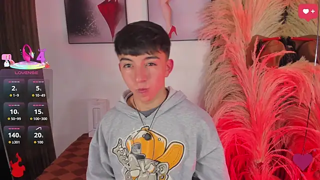 Snapshot of joji_Spencer chatting on December 15, 8:14 pm joji Spencer online show from December 15, 8:14 pm