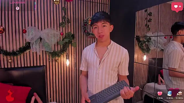 Snapshot of joji_Spencer chatting on November 28, 6:35 am joji Spencer online show from November 28, 6:35 am