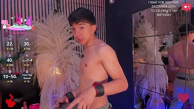 Snapshot of joji_Spencer chatting on December 5, 4:11 am joji Spencer online show from December 5, 4:11 am