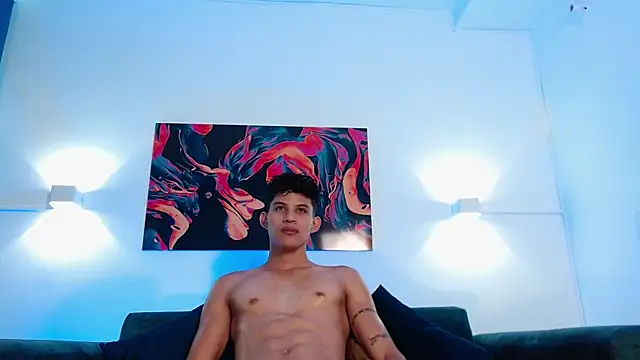 KamiSuarez online show from December 5, 6:17 pm