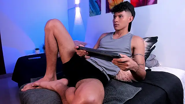KamiSuarez online show from May 29, 6:25 pm