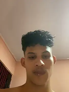 KamiSuarez online show from January 18, 4:27 am