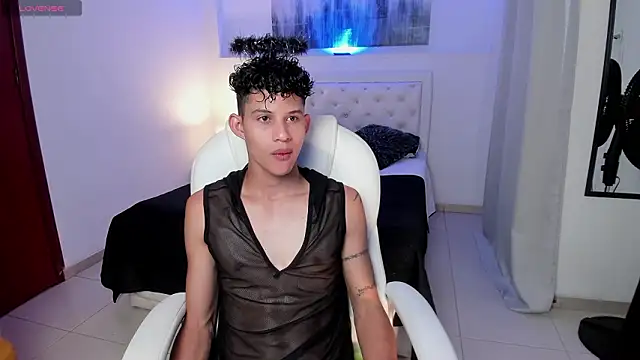 KamiSuarez online show from February 25, 6:41 pm