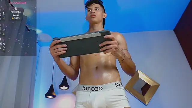 KamiSuarez online show from March 25, 6:29 pm