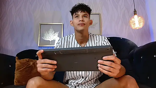 KamiSuarez online show from November 6, 6:23 pm