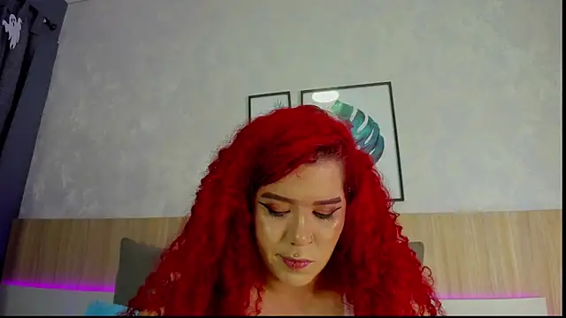 Snapshot of Alanna-Hank chatting on October 29, 2:54 am Alanna-Hank online show from October 29, 2:54 am