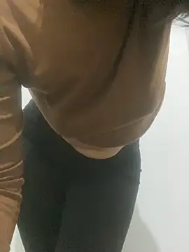 Snapshot of Catalina244 chatting on April 8, 11:06 pm Catalina244 online show from April 8, 11:06 pm