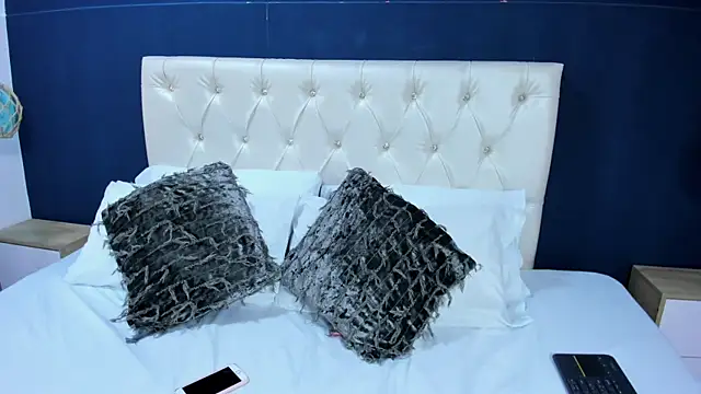 Snapshot of Kim_Luna1 chatting on November 8, 3:10 am Kim Luna1 online show from November 8, 3:10 am