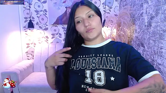 emmaa garciia online show from December 17, 3:55 am