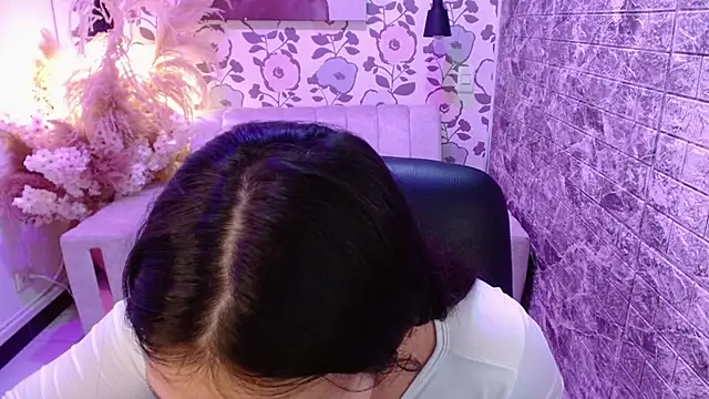 emmaa garciia online show from March 2, 7:37 am