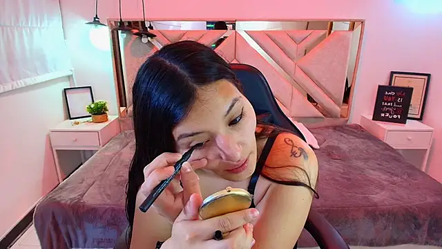 Snapshot of emmaa_garciia chatting on June 13, 3:48 am emmaa garciia online show from June 13, 3:48 am
