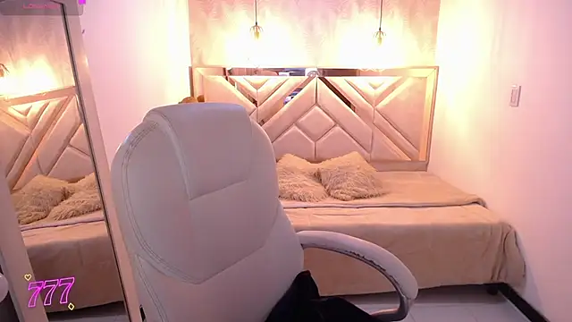 emmaa garciia online show from March 24, 3:50 am