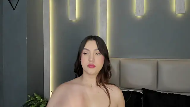 DakotaRussell  online show from December 15, 11:16 am