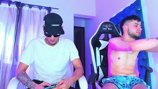 Yourtemptation555 online show from October 28, 8:30 pm