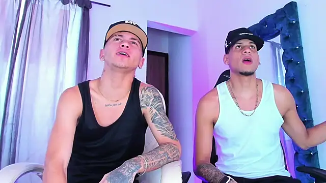 Yourtemptation555 online show from November 1, 4:56 pm