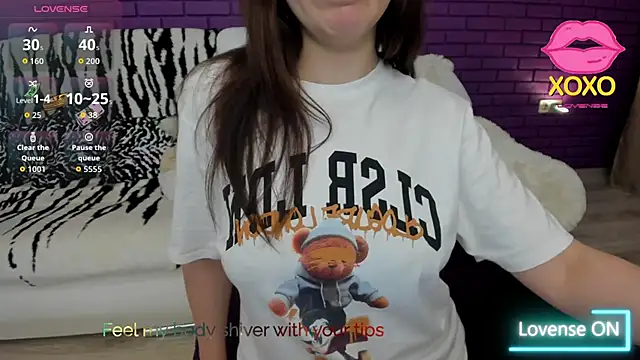 GlowMimi online show from April 3, 4:24 pm