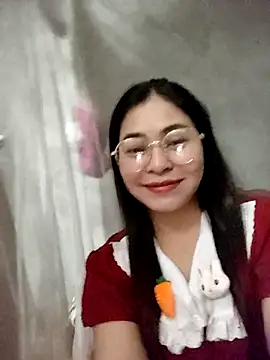 Snapshot of Bamboo-niee123 chatting on April 20, 4:08 pm Bamboo-niee123 online show from April 20, 4:08 pm