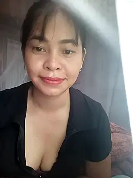 Snapshot of Bamboo-niee123 chatting on November 8, 8:18 am Bamboo-niee123 online show from November 8, 8:18 am