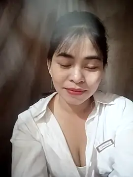 Snapshot of Bamboo-niee123 chatting on November 19, 2:28 pm Bamboo-niee123 online show from November 19, 2:28 pm