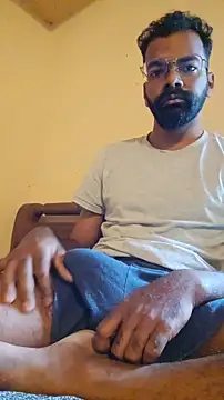 nithinrr online show from November 12, 3:32 am