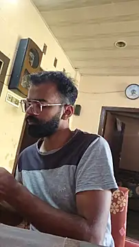 nithinrr online show from December 18, 4:28 am