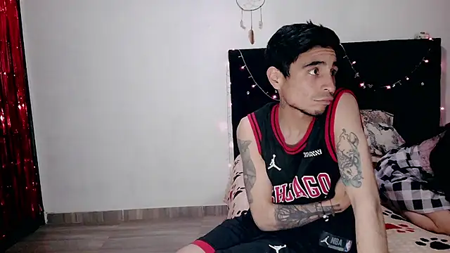 beautybeasstt online show from November 13, 3:10 am