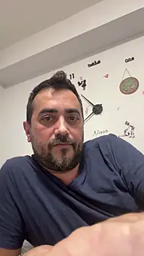 Snapshot of leggenda_ chatting on October 28, 5:56 pm leggenda online show from October 28, 5:56 pm