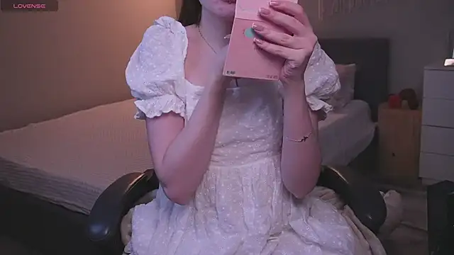 R I N A online show from April 10, 1:12 am