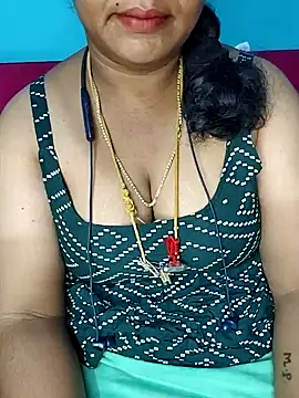 Snapshot of deepikasree143 chatting on October 28, 8:30 pm deepikasree143 online show from October 28, 8:30 pm