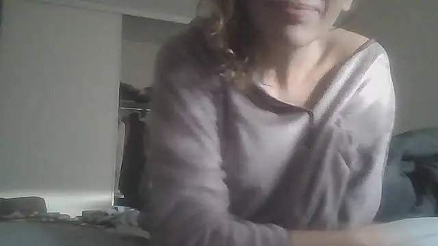 loveryvicky online show from November 10, 10:15 pm