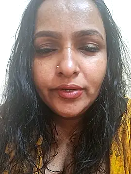 Snapshot of milkyycowww chatting on October 29, 7:40 am milkyycowww online show from October 29, 7:40 am