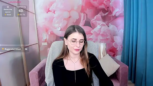 DemmyRose online show from February 26, 8:25 am