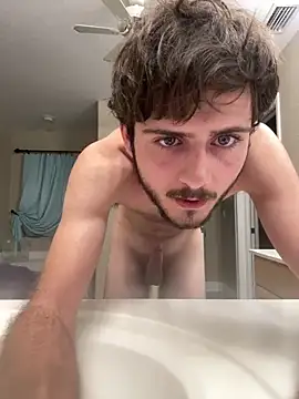 Snapshot of mattcumsquik chatting on October 31, 12:18 am mattcumsquik online show from October 31, 12:18 am