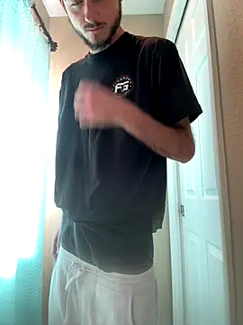 Snapshot of mattcumsquik chatting on December 16, 7:18 pm mattcumsquik online show from December 16, 7:18 pm