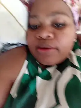 ThickLeeyanaXX online show from May 17, 7:08 am