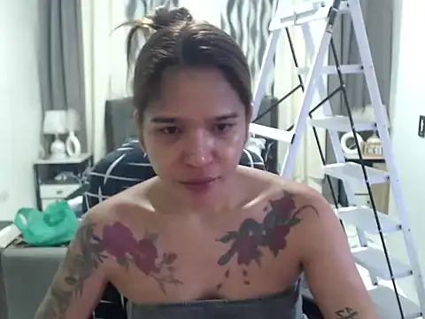 Sassy Bea online show from July 26, 2:29 am