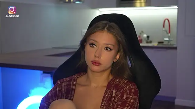 Cleose online show from February 20, 6:59 am