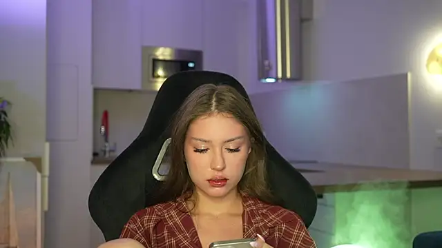 Cleose online show from January 17, 7:01 am