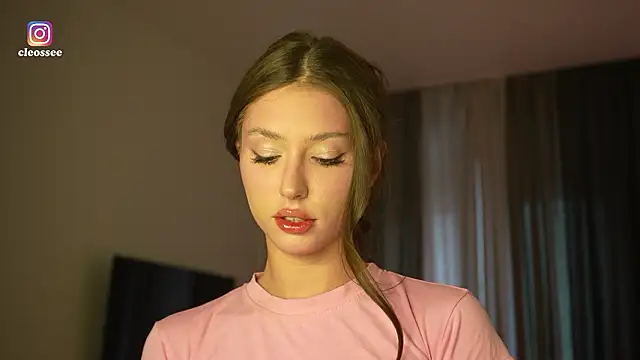 Cleose online show from March 8, 7:00 am